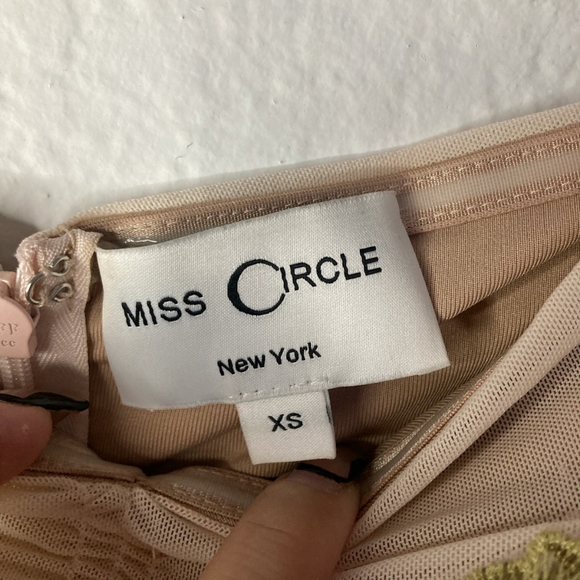 Miss Circle Scrunchie Dress (XS) - Picture 8 of 10